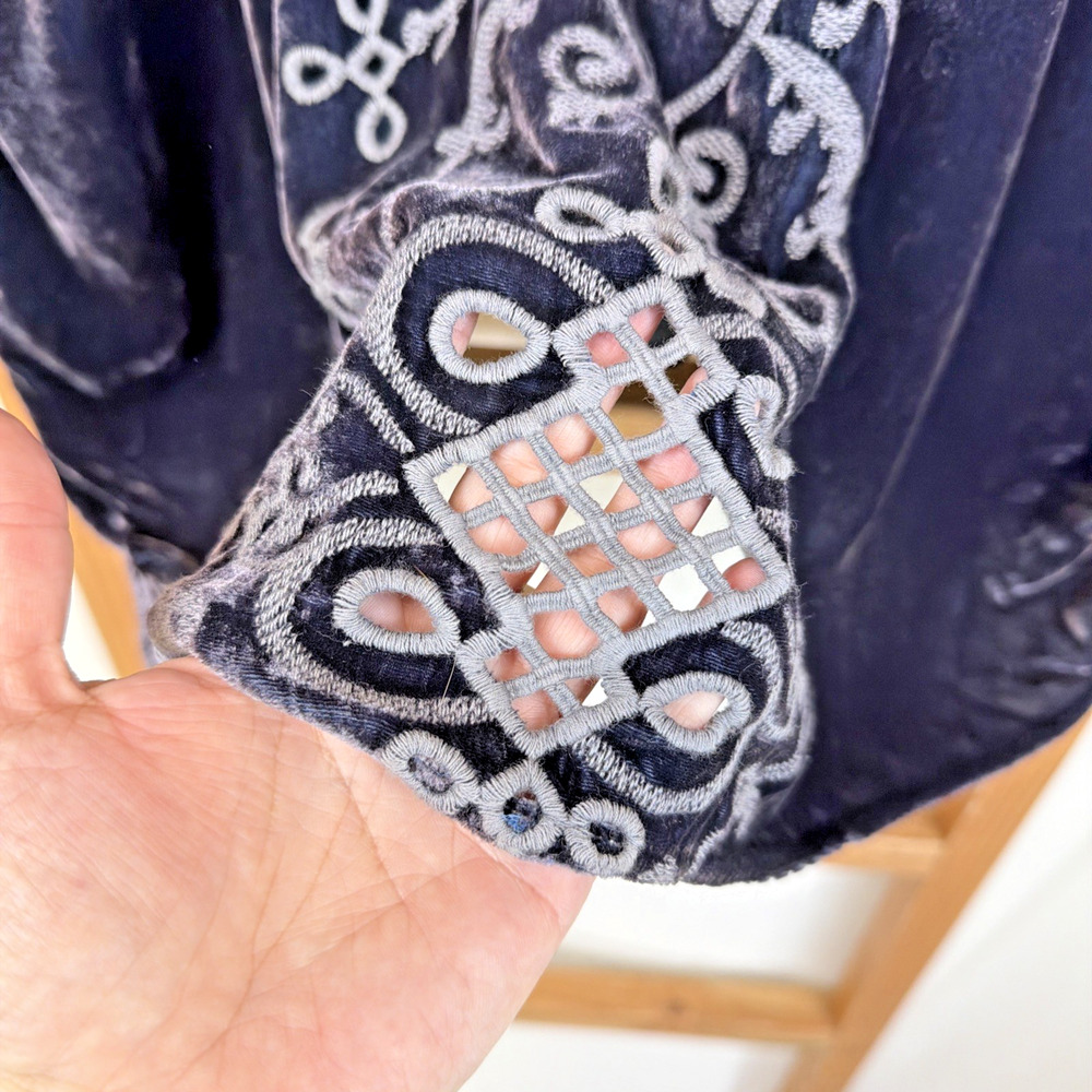 Johnny Was Velvet Cutout Drop Sleeve Tie Front Tunic Top #1365 Size XL - Picture 5 of 8